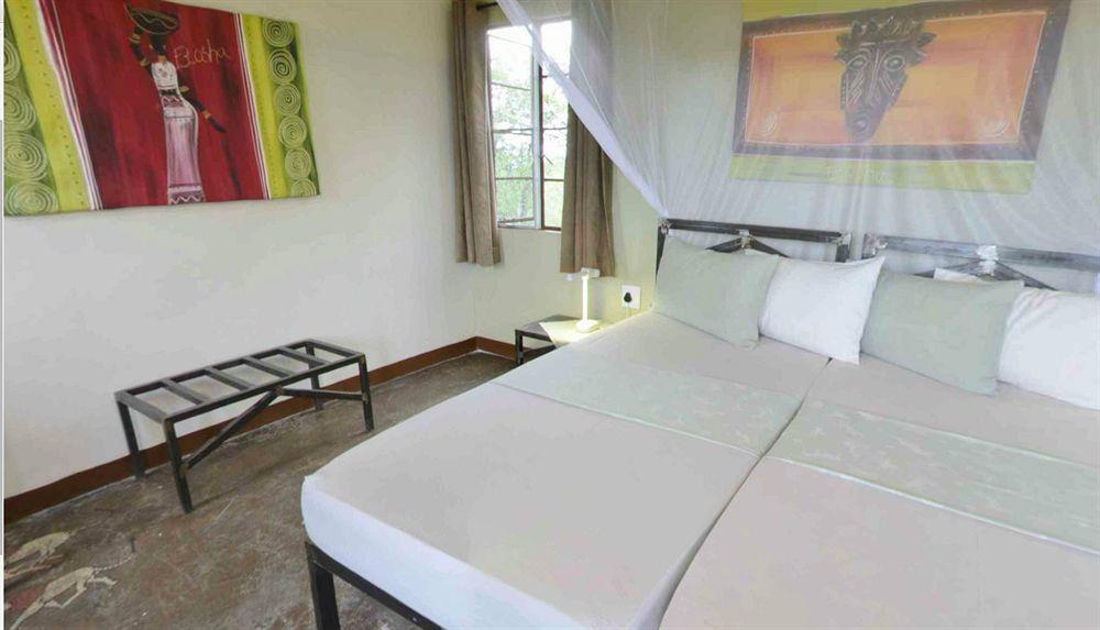 Gondwana Etosha Safari Camp Villa Okaukuejo Kültér fotó